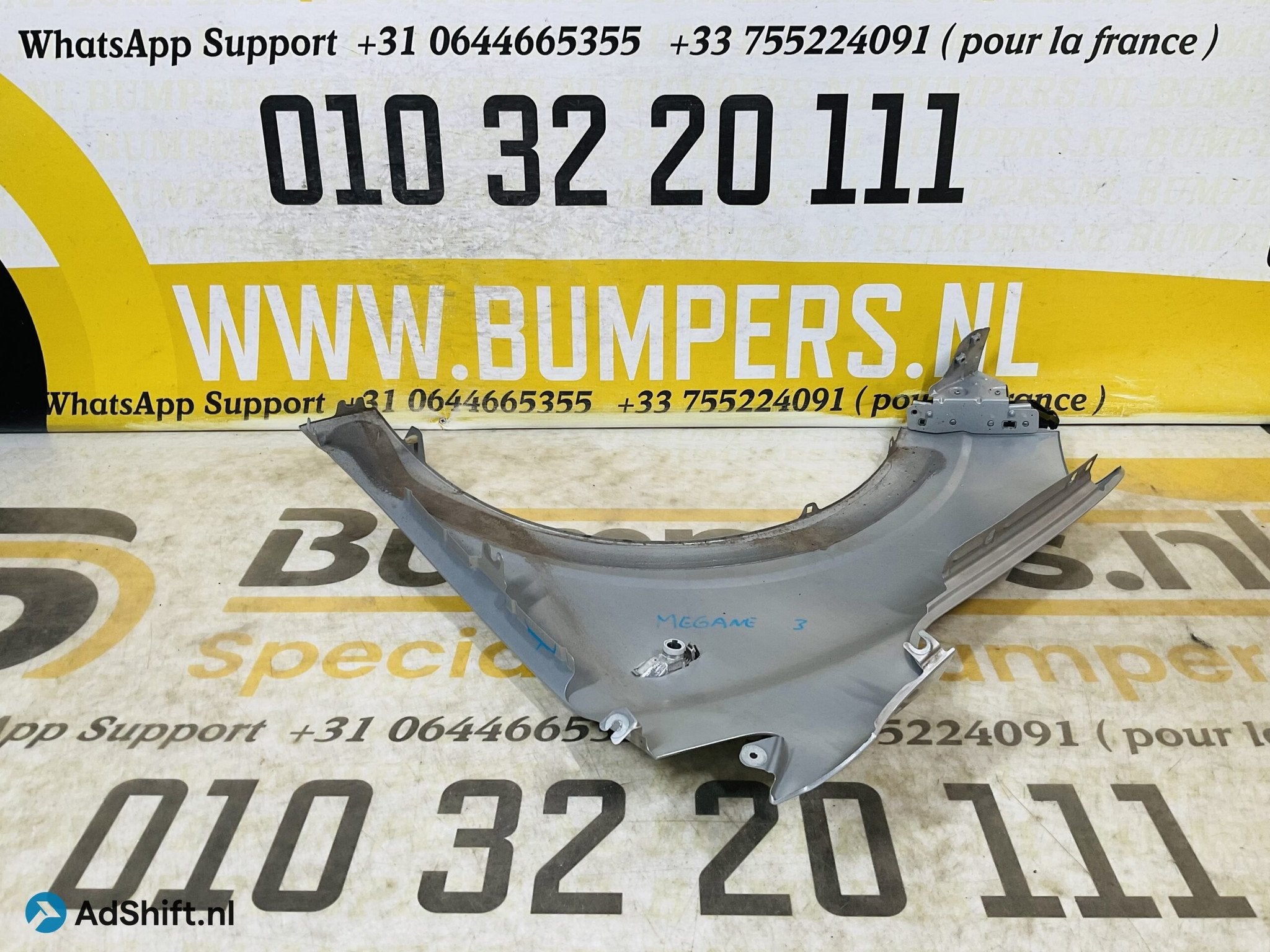 Zijscherm Renault Megane 3 631006738R Scherm Rechts 2-Q2-974, Bumper