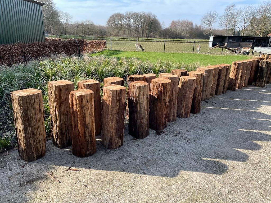 Robuuste houten sokkels . droog . grote partij, Huis en Inrichting, Woonaccessoires | Zuilen en Pilaren, Ophalen, Nieuw