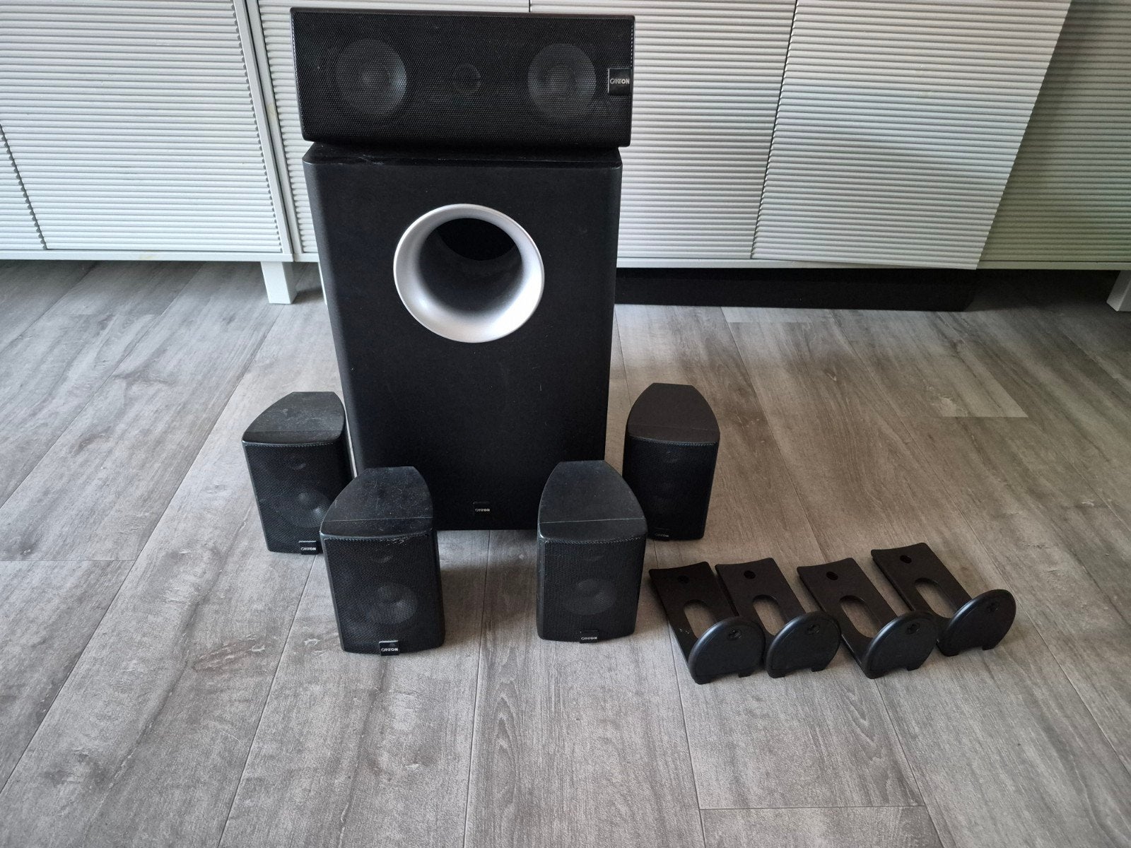 Canton 5.1 surround speakerset incl subwoofer en kabel