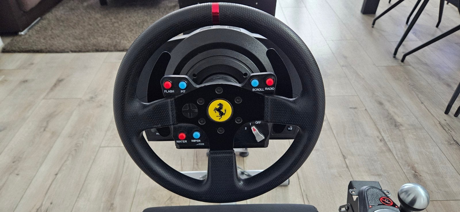 Foto 10 van Thrustmaster T300+TH8A shifter+T3PA Pro pedals+Playseat