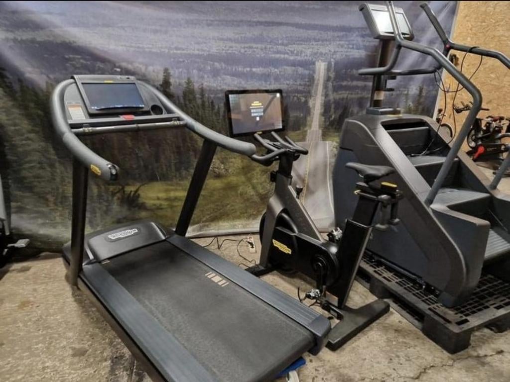 Technogym Run 600 loopband Black Live Multimedia climb, Ophalen of Verzenden, Overige typen