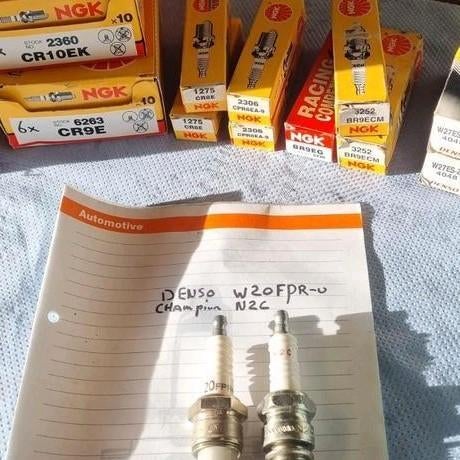 Ngk bougies cr10ek cr9e cr8e br9eg b9e denso champion bougie, Motoren, Onderdelen | Merk-onafhankelijk, Nieuw, Ophalen of Verzenden