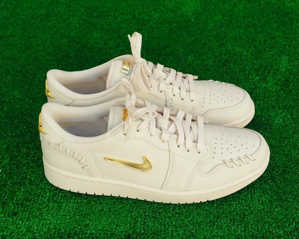 Air Jordan 1 Low - Maat 42,5., Kleding | Heren, Schoenen, Nike, Inc., Wit, Info@nike.com, Nike
