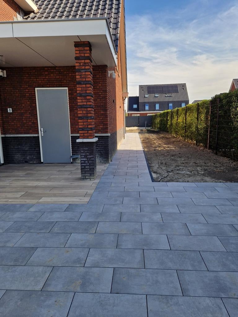 Foto 5 van Tuinaanleg & Bestrating | Schutting en vlonders