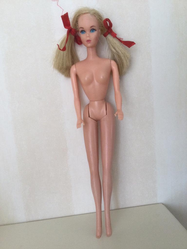 Vintage funtime barbie gemerkt Korea 1966, Verzamelen, Poppen, Ophalen of Verzenden, Zo goed als nieuw, Fashion Doll