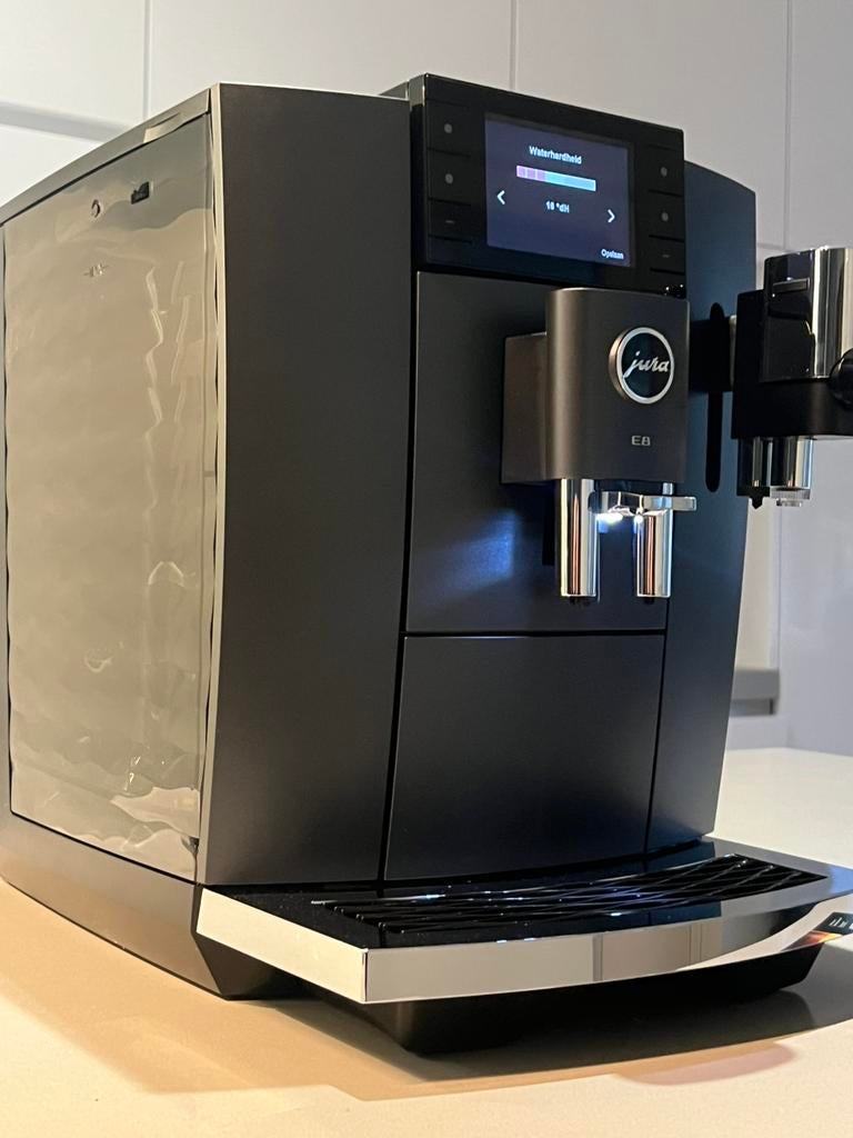 Jura E8 (ed) nieuwste model 26, Cosmic Black, Witgoed en Apparatuur, Koffiezetapparaten, Nieuw, Koffiemachine, 10 kopjes of meer