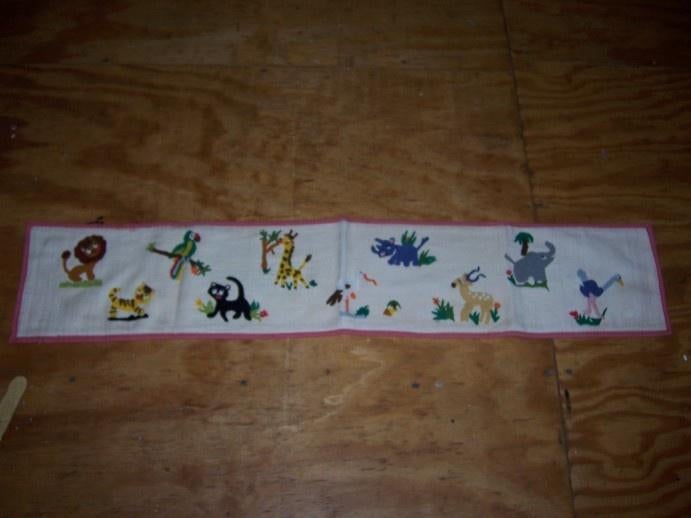 Wandkleed met vilten dieren, brocante, Ophalen of Verzenden, Zo goed als nieuw, Wanddecoratie