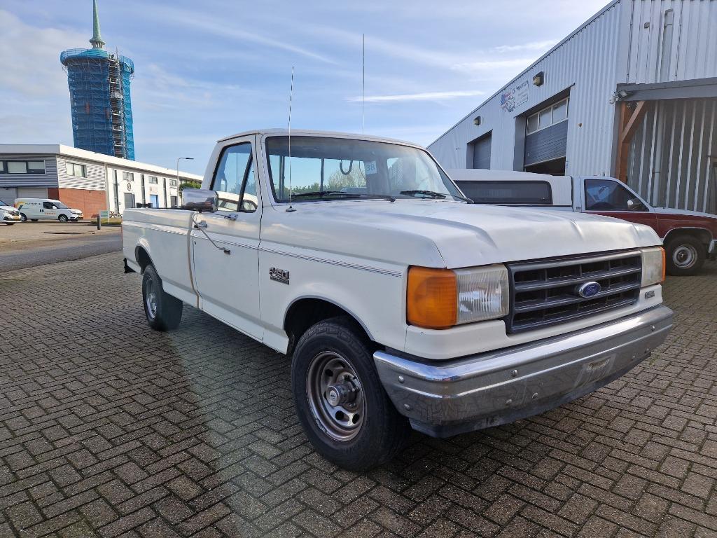 oldtimers 1947-1993 trucks and cars, foto 4