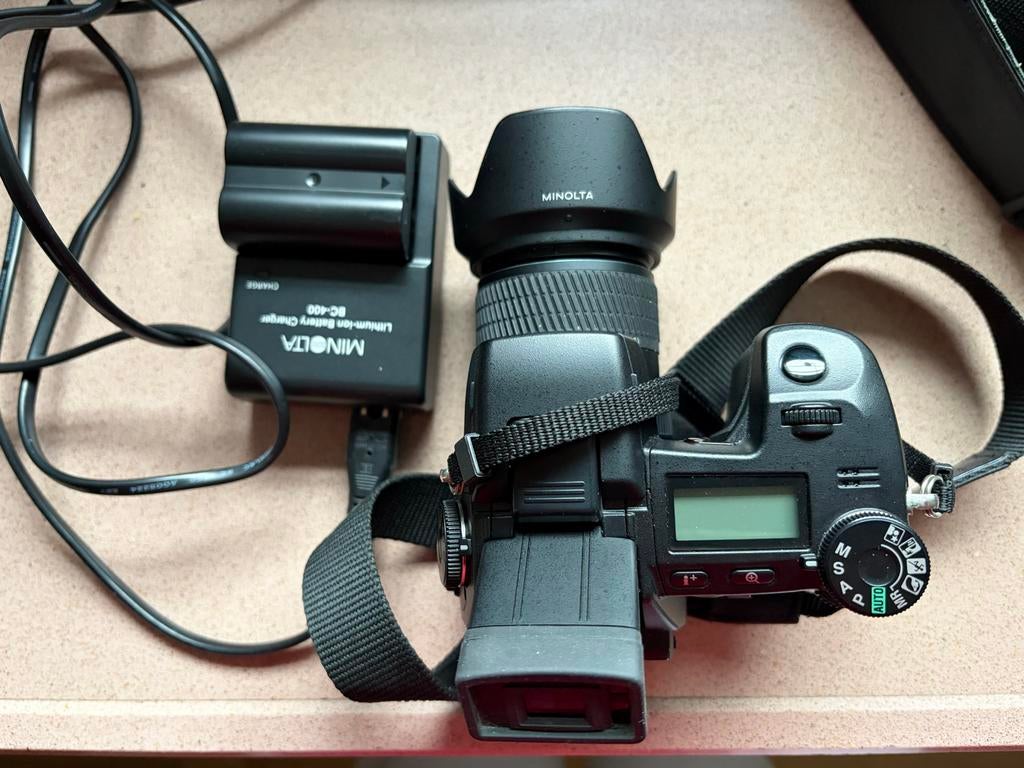 Minolta DiMAGE A1 Camera met Accessoires, Ophalen, Niet werkend