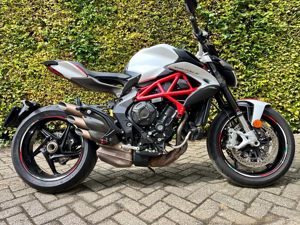 MV Agusta Brutale 800 Special Edition - Prachtige Naked Bike, Motoren, Motoren | Overige merken, Particulier, Naked bike, meer dan 35 kW