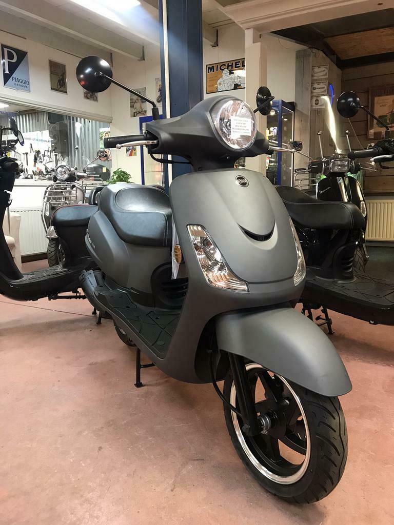 Gebro scooters: Sym fiddle II 45 25 E5 NIEUW, Ophalen, Nieuw, Benzine, Fiddle