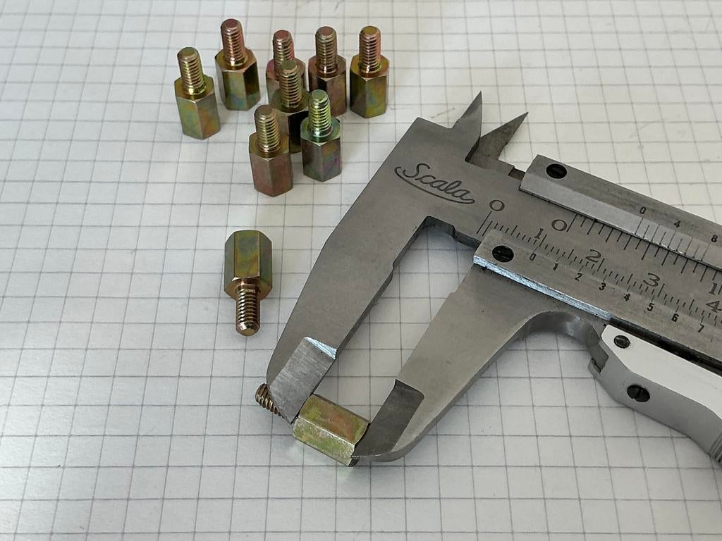M4 x 10mm afstandbus (10x), Schroeven, Ophalen of Verzenden, Zo goed als nieuw, NA