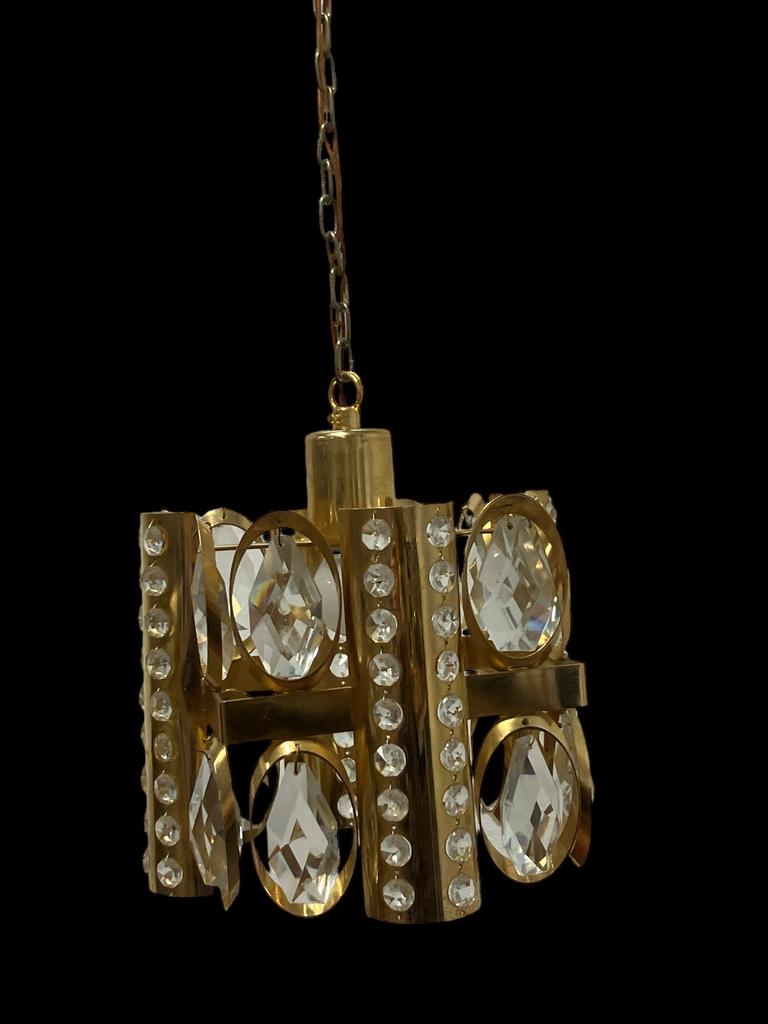 Palwa MCM Kroonluchter 60s Goudkleurig Messing Kristal, Huis en Inrichting, Lampen | Hanglampen, Gebruikt, MCM vintage design Scandinavisch
