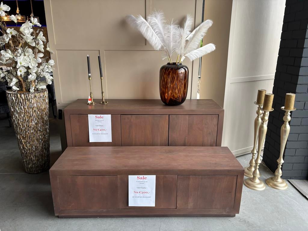Walnut Dressoir & TV Meubel Set - B Keus, Gebruikt, 150 tot 200 cm, Ophalen of Verzenden, 25 tot 50 cm