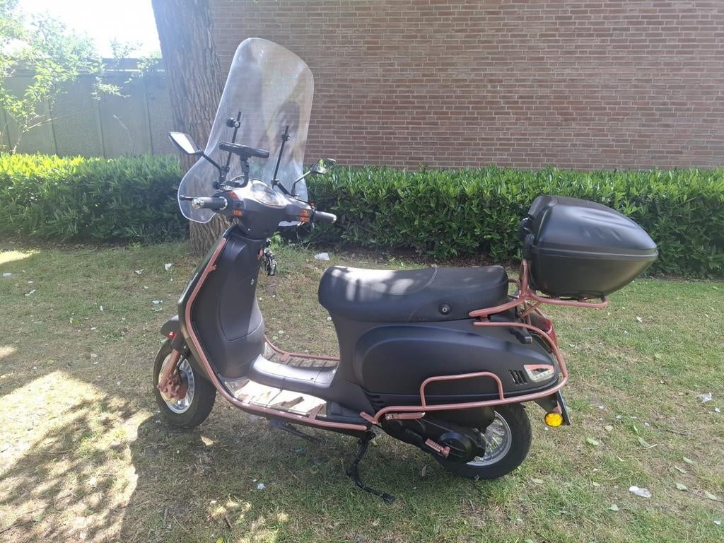 La Souris Sourini RS bouwjaar 2020, Fietsen en Brommers, Snorfietsen en Snorscooters, Ophalen, Zo goed als nieuw, Overige merken