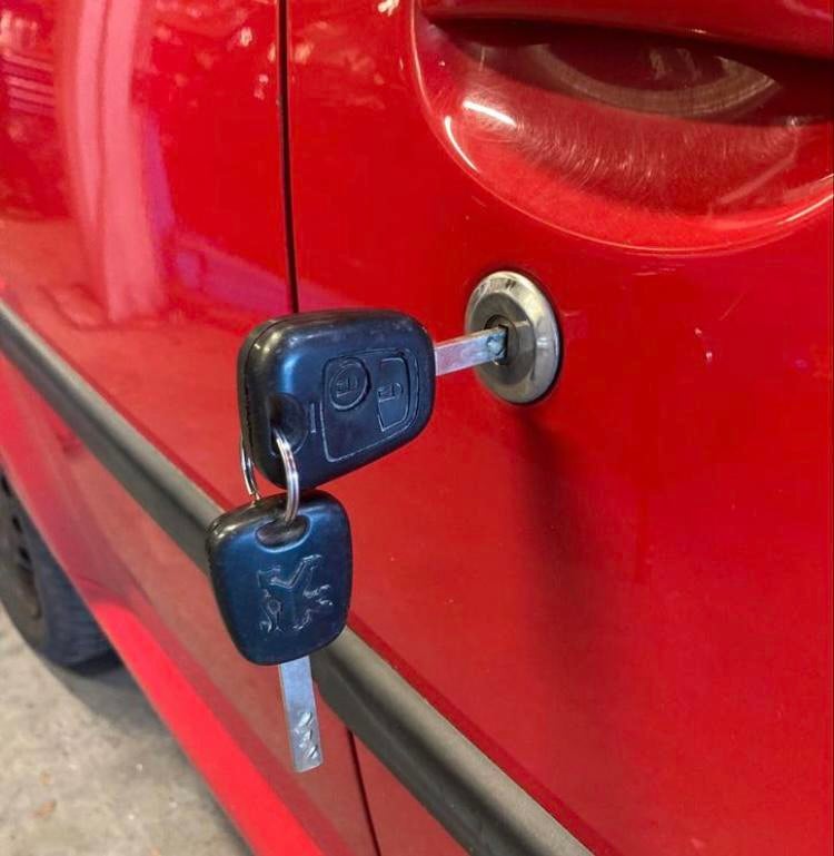Toyota Aygo deur en kofferbak slot reparatie €35 LIBACARS, Ophalen of Verzenden, Toyota