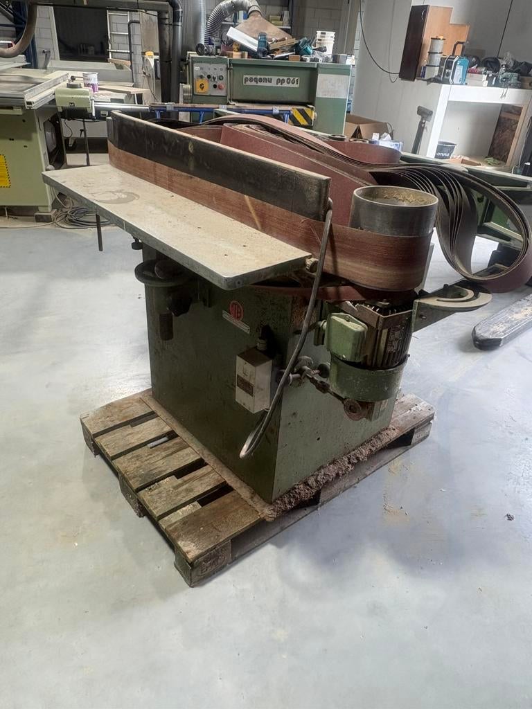 kantenschuurmachine, Ophalen, Gebruikt, 1200 watt of meer, Bandschuurmachine