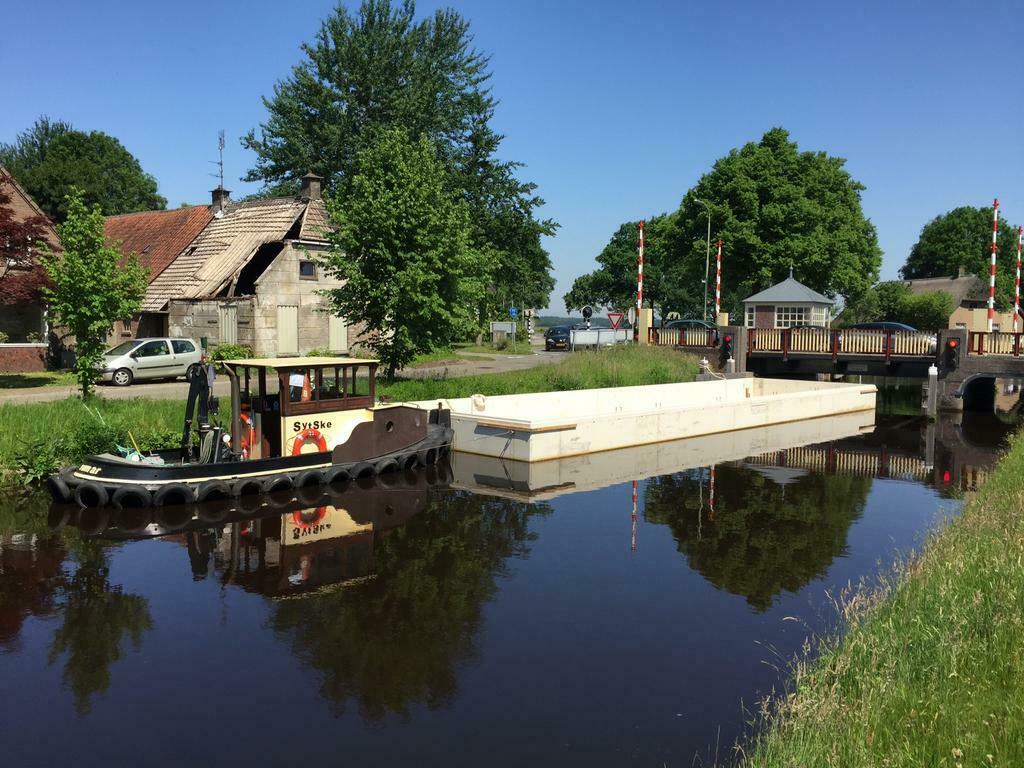 Woonark, woonschip, woonboot,jacht of beunbak transporteren?