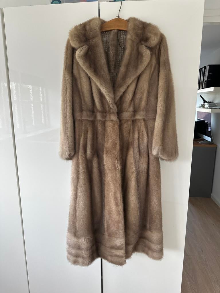 Vintage nerts Bontjas - Beige - Maat s/m, Ophalen of Verzenden, Gedragen, Maat 38/40 (M), Beige