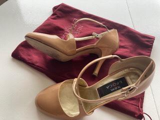 Nueva Epoca Aurora dansschoenen maat 38, Sport en Fitness, Dansen, Ophalen of Verzenden, Zo goed als nieuw, Schoenen