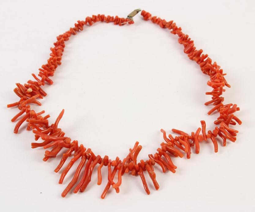 Antiek bloedkoraal ketting, Sieraden, Tassen en Uiterlijk, Kettingen, Ophalen, Zo goed als nieuw, Rood, Steen of Mineraal