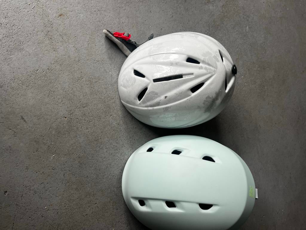 Skihelmen,  de witte helm is gratis, Overige typen, Zo goed als nieuw, Skiën, Minder dan 100 cm