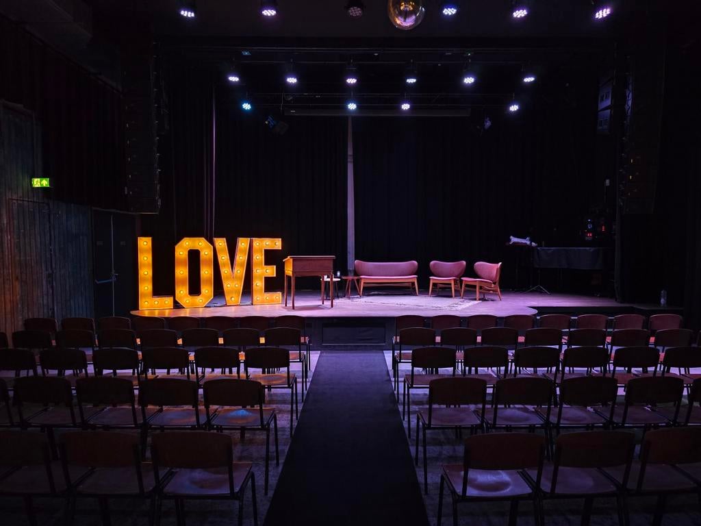 LOVE Lichtletters of Lichtcijfers huren?, Ophalen of Verzenden, Nieuw, Verjaardag