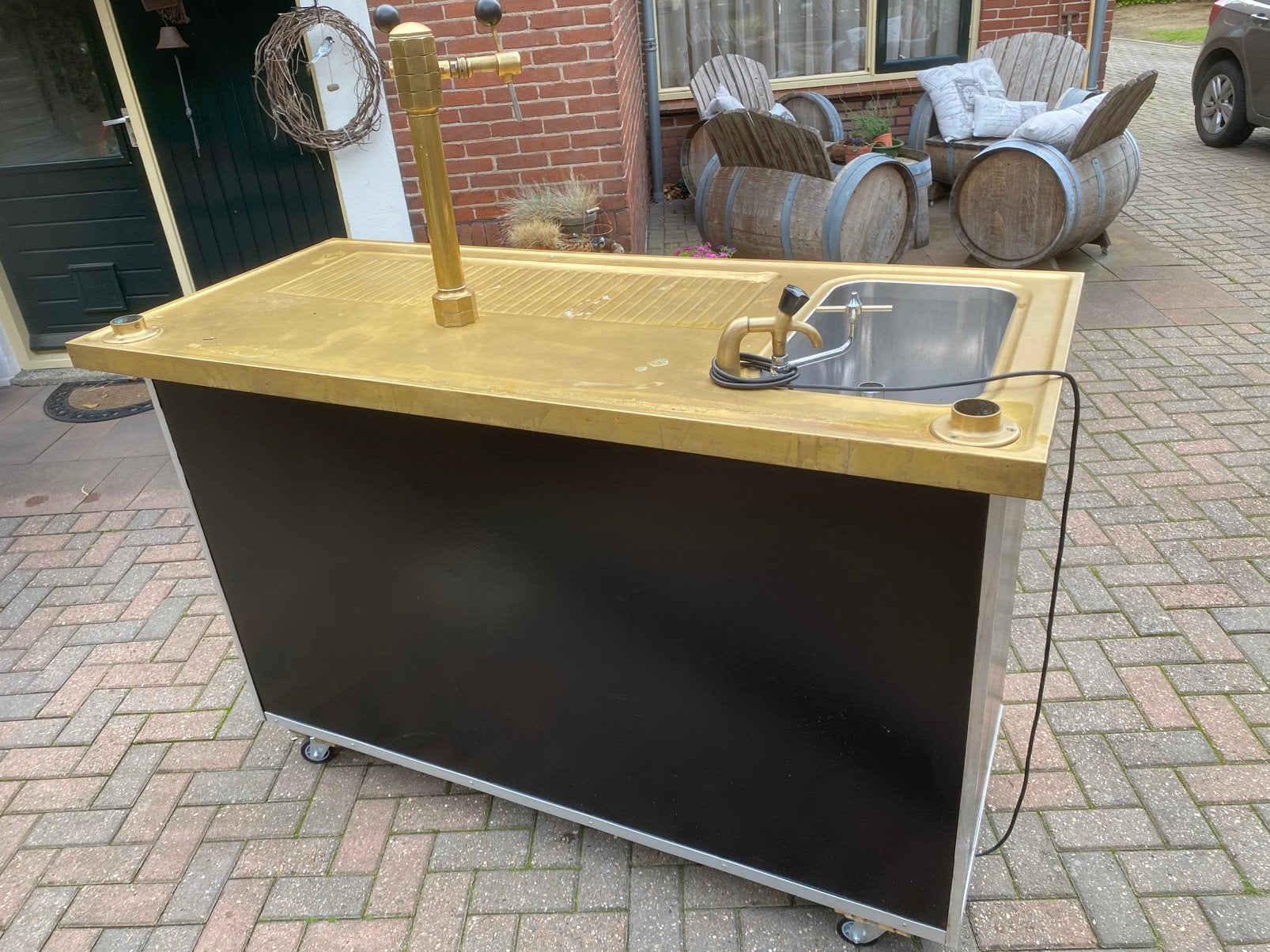 Biertap fustenkoeler tap bar tapinstalatie mobiele bar, Almiverhuur@live.nl, Gebruikt, Bitburger, Veilingstraat 26