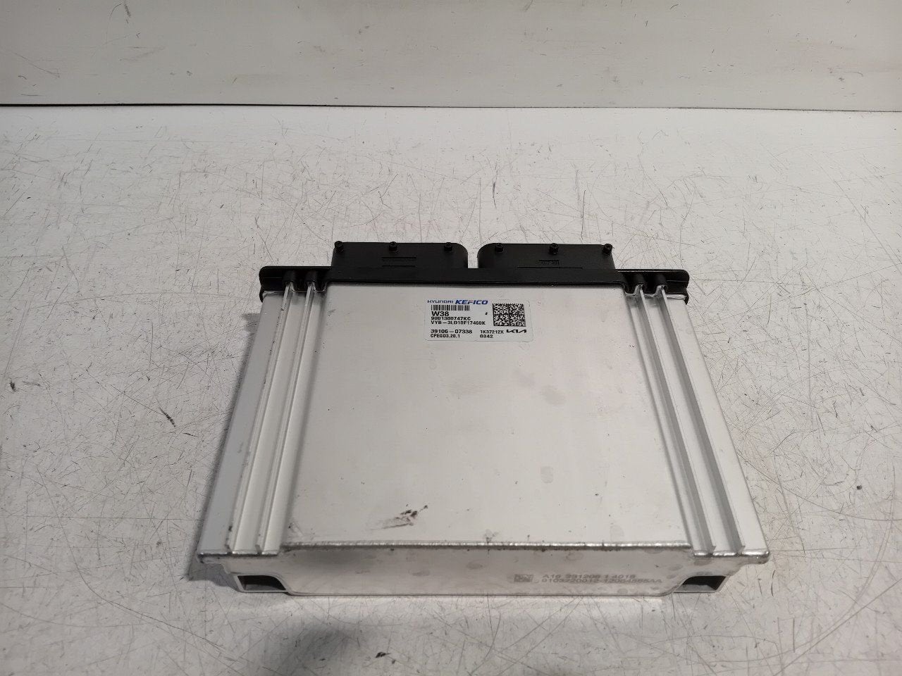 Computer motormanagement Kia Stonic, Onderdelen@venauto.nl, Van der Ven Autorecycling B.V., Gebruikt, Ettenseweg 76, 4706 PB Roosendaal, The Netherlands