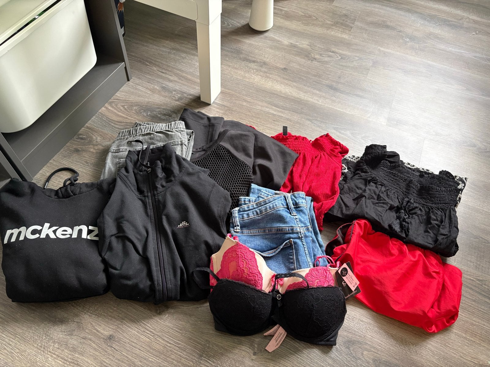 Gratis dames kledingpakket maat S (10 stuks), Ophalen, Zo goed als nieuw