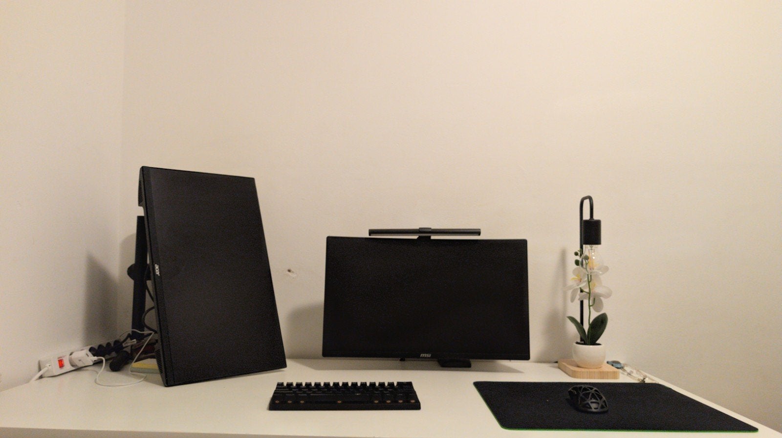 MSI MAG 242C EN ACER VG240 SERIES MONITOR, Computers en Software, Monitoren, MSI, Curved, VA, Full HD