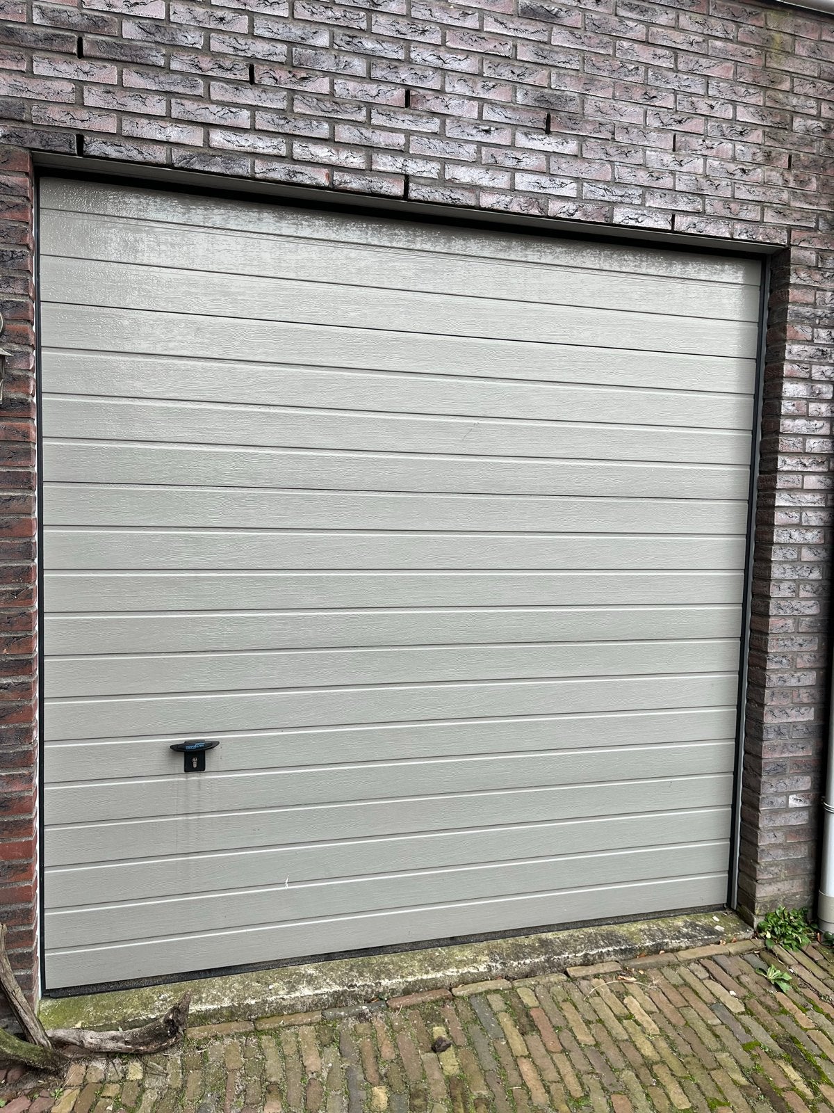 Garagedeur - Sectionaaldeur, Doe-het-zelf en Verbouw, Deuren en Horren, Kunststof, Gebruikt, Garagedeur, Ophalen of Verzenden