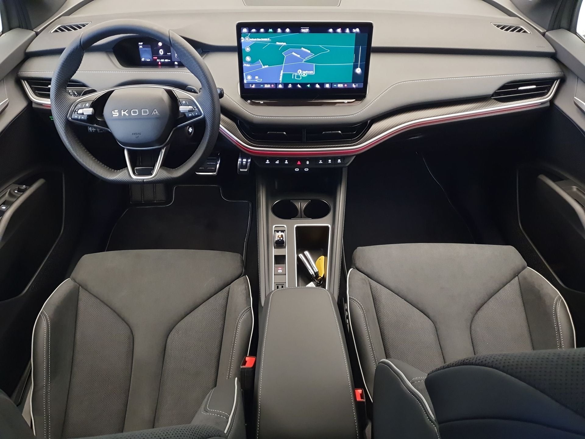 Skoda Elroq 85 Sportline 286pk 1800kg trekgewicht Wegklapbar, Auto's, Automaat, Achterwielaandrijving, Gebruikt, Zwart