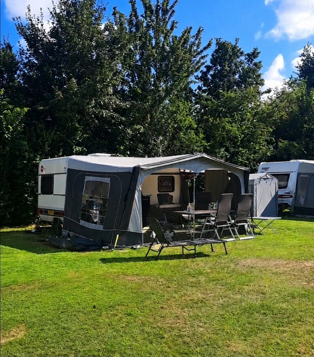 Burstner Club Caravan met zeer nette voortent, Caravans en Kamperen, Particulier