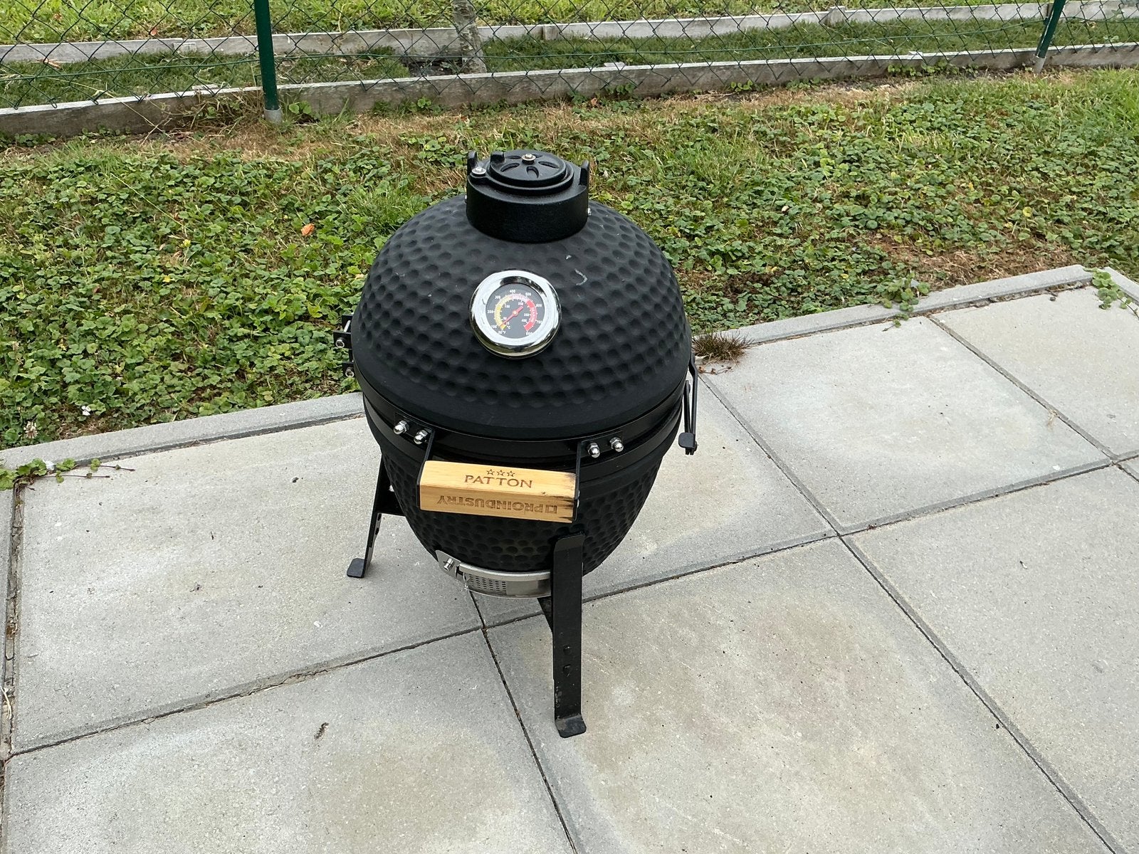 Patton kamado 13 inch compacte bbq, Tuin en Terras, Houtskoolbarbecues, Ophalen, Gebruikt