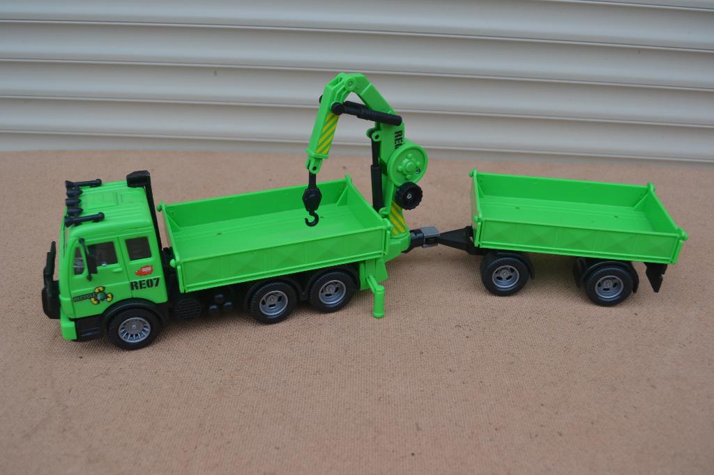 OPRUIMING: Mooie recycle vrachtwagen met aanhanger, Ophalen of Verzenden, Zo goed als nieuw, Rij- of Hobbelspeelgoed