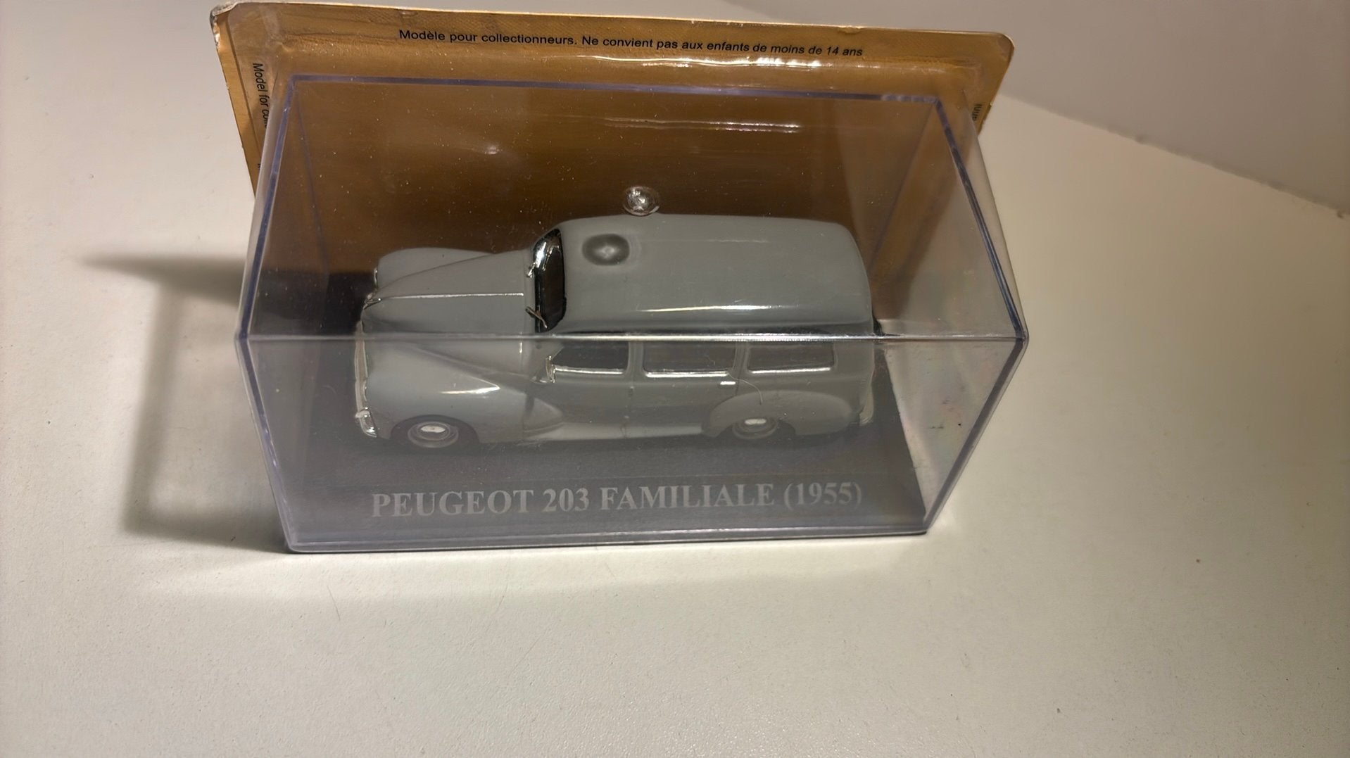 Peugeot 203 familiale 1955 hachette 1.43, Overige merken, Auto, Ophalen of Verzenden, A