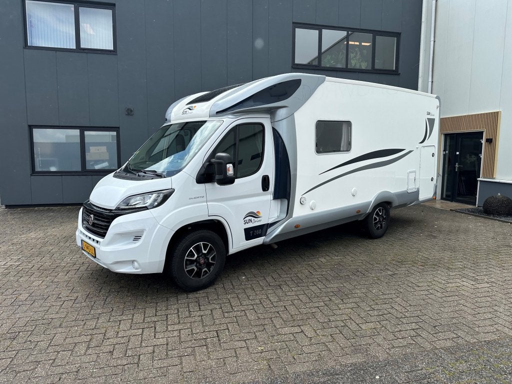 Caravans And Camping Ilusion