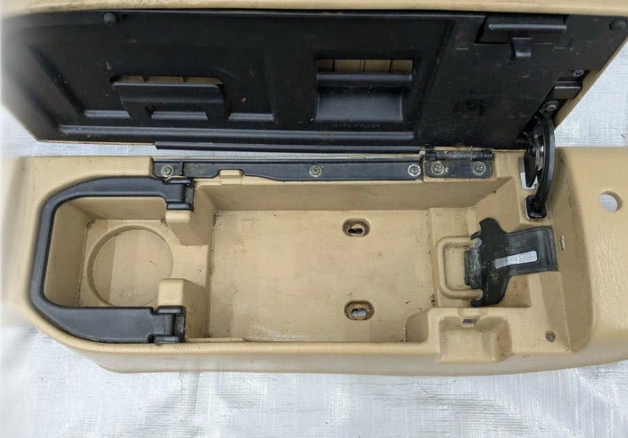 Mazda MX-5 NB middenconsole scharnier reparatie €35, Ophalen of Verzenden, Nieuw, Mazda