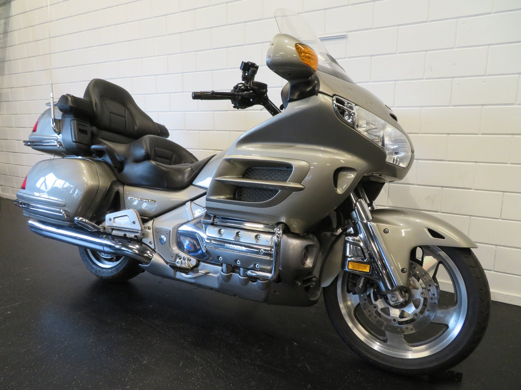 Honda GL 1800 GOLDWING ZEER VOL EN STRAK! (bj 2004), Bedrijf, Toermotor