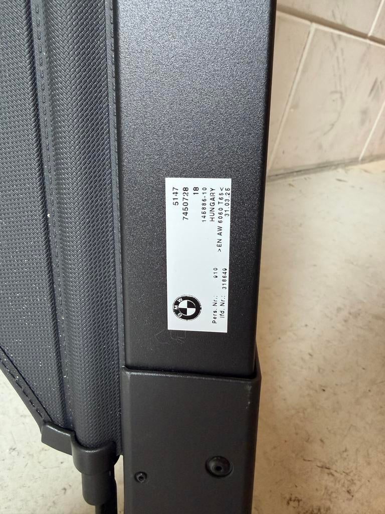 BMW Bagageruimteafdekking en hondenrek (51477450728), Ophalen of Verzenden, Gebruikt, BMW