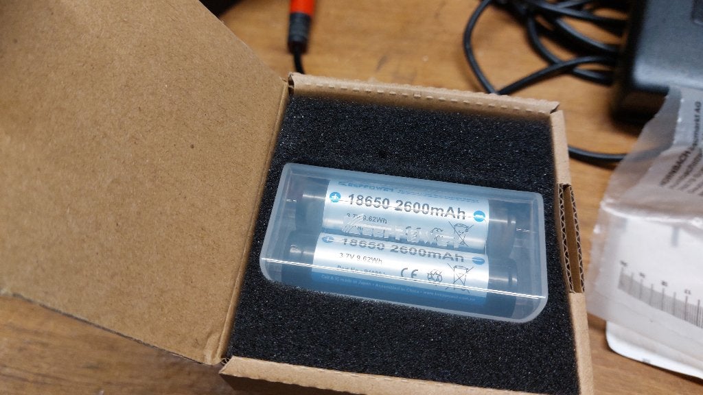 8x Nieuwe 18650 Batterijen met Bescherming, Ophalen of Verzenden, Nieuw, Oplaadbaar