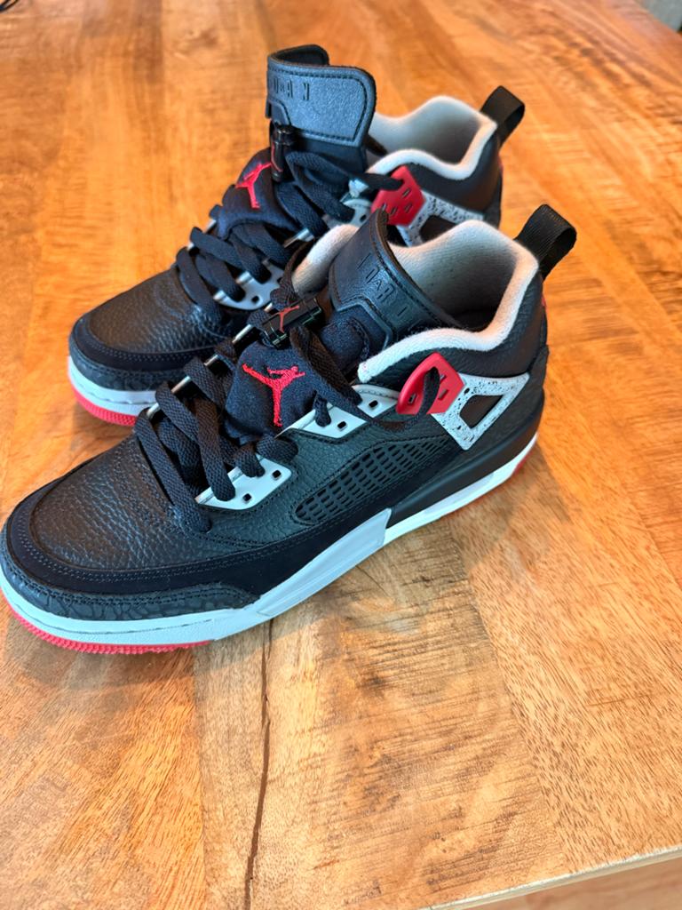 Nike Jordan Mars 270 Low Zwart/Rood Sneakers, Ophalen of Verzenden, Zo goed als nieuw, Jongen of Meisje, Schoenen