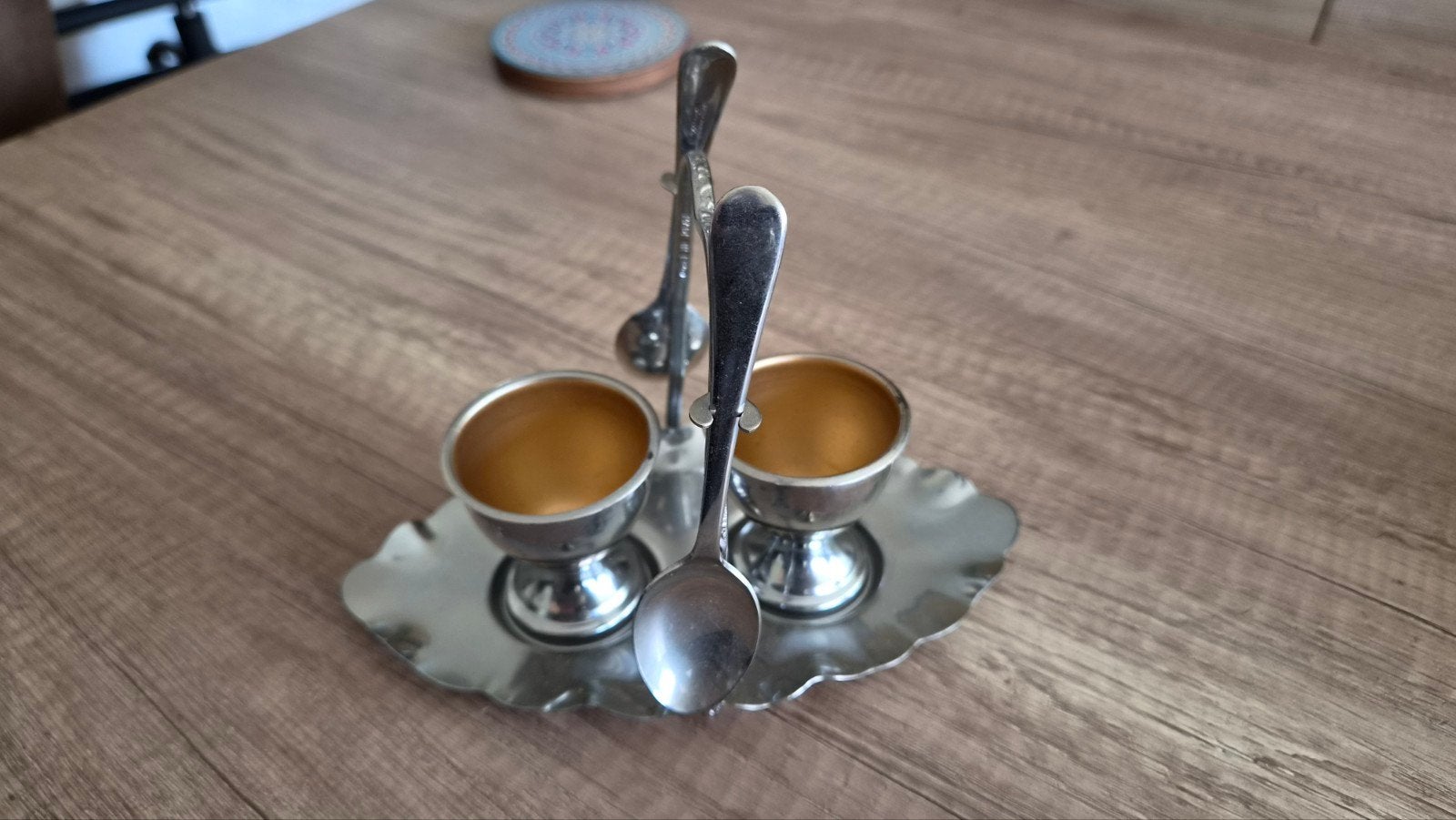 Vintage verchroomde eierdopjes set, 80 jaar oud, Engeland, Antiek en Kunst, Ophalen of Verzenden