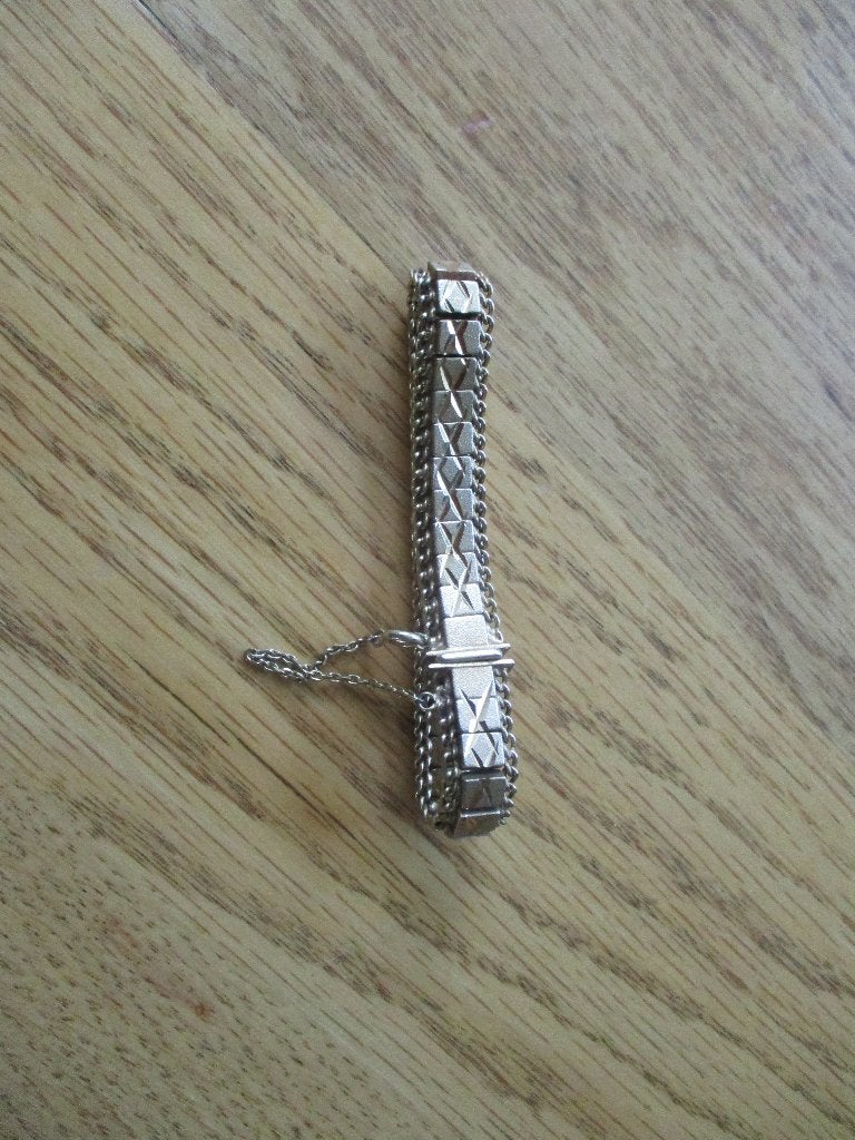 dames armband zware kwaliteit van metaal goudkleurig, Ophalen of Verzenden, Zo goed als nieuw, Zilver