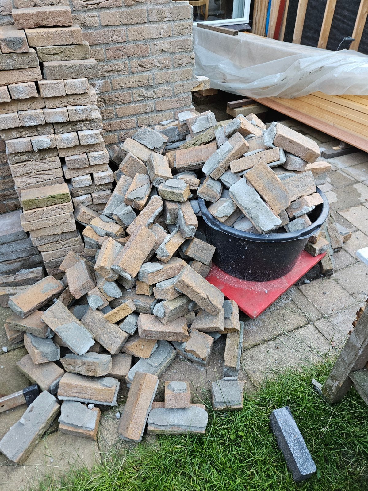 Gratis Metselstenen Ophalen - ca. 120 stuks (meer volgt), Doe-het-zelf en Verbouw, Metselstenen, Ophalen, Gebruikt, Bakstenen
