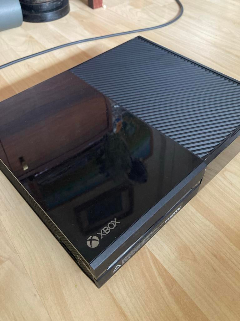 Xbox One console met kabels (zonder controller), Xbox One, Ophalen of Verzenden, Zonder controller, 500 GB