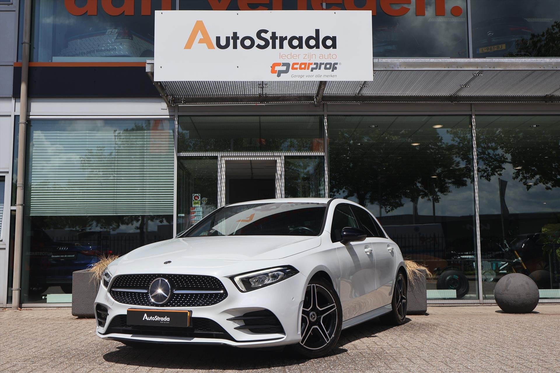 Mercedes A-Klasse A180 AMG-Line 136pk | Sfeer | Cruise | Cli, Auto's, Mercedes-Benz, 136 pk, Gebruikt, 4 cilinders, Met garantie (alle)