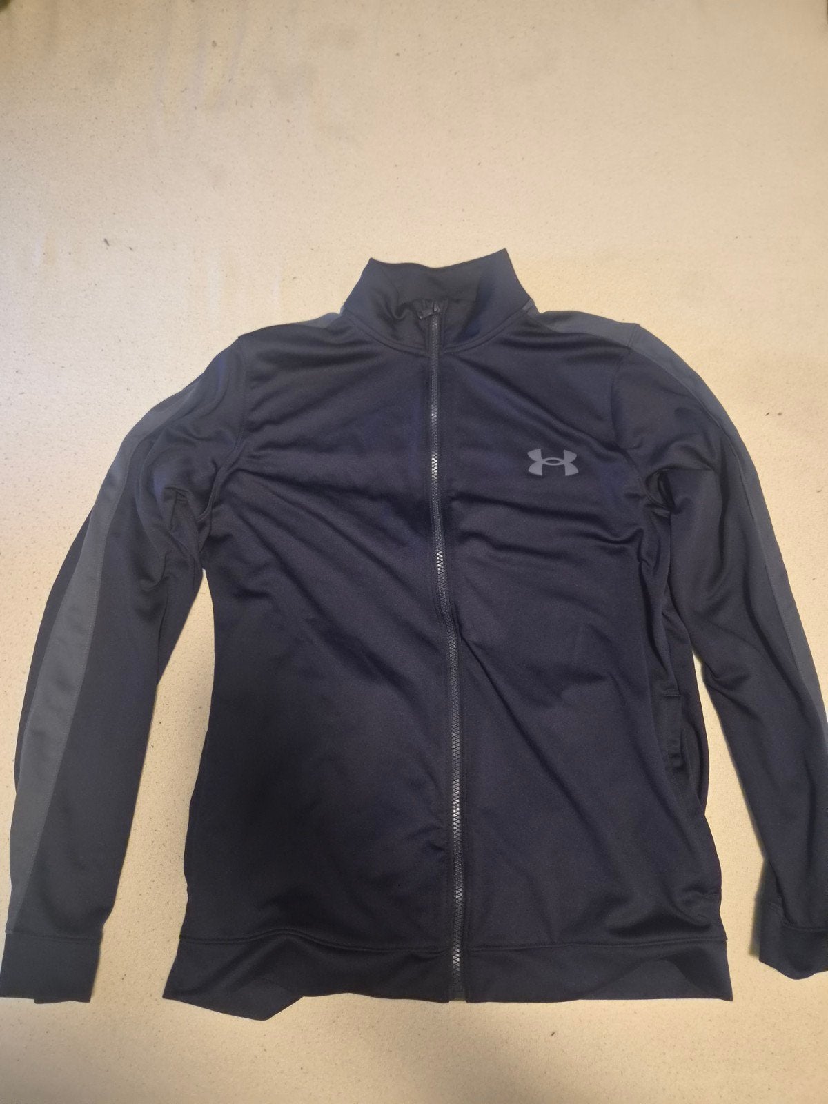 Under Armour sportjack maat M, Fitness, Under Armour, Ophalen of Verzenden, Gedragen