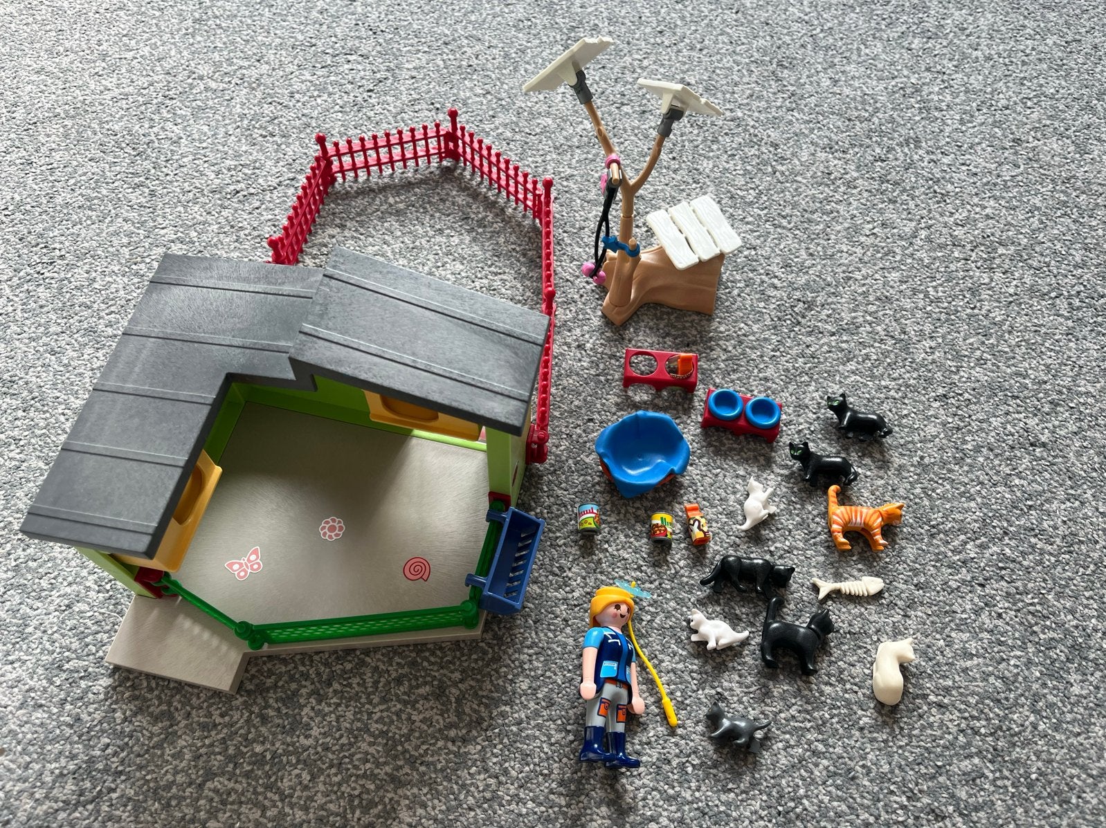 Foto 2 van Playmobil Kattenverblijf